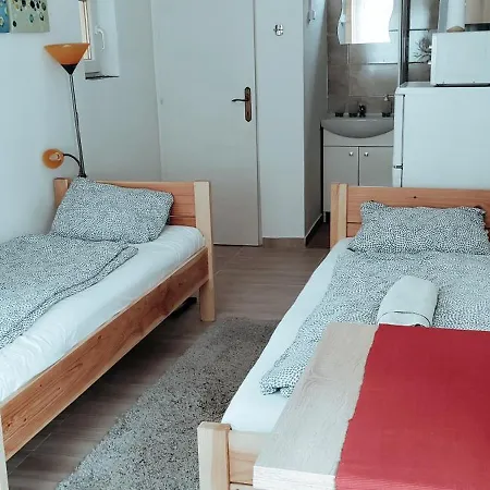 Napfeny Apartmanhaz Aparthotel Balatonbereny