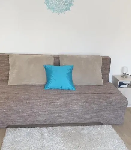 Napfeny Apartmanhaz מלון דירות Balatonberény
